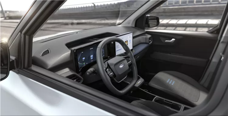 2023 Ford E-Tourneo Courier