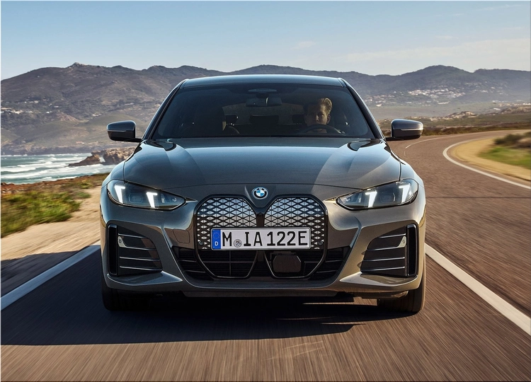 BMW i4