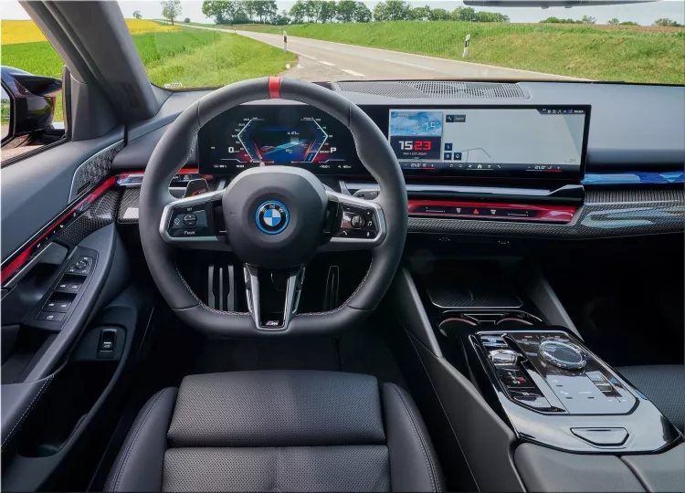 2025 BMW i5 M60 Touring