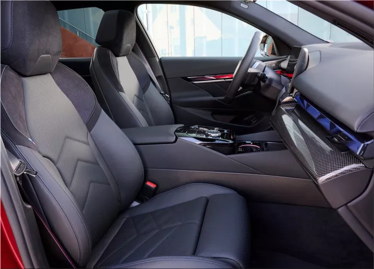 2025 BMW i5 M60 Touring