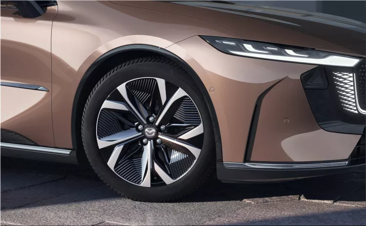 2025 Mazda EZ-6
