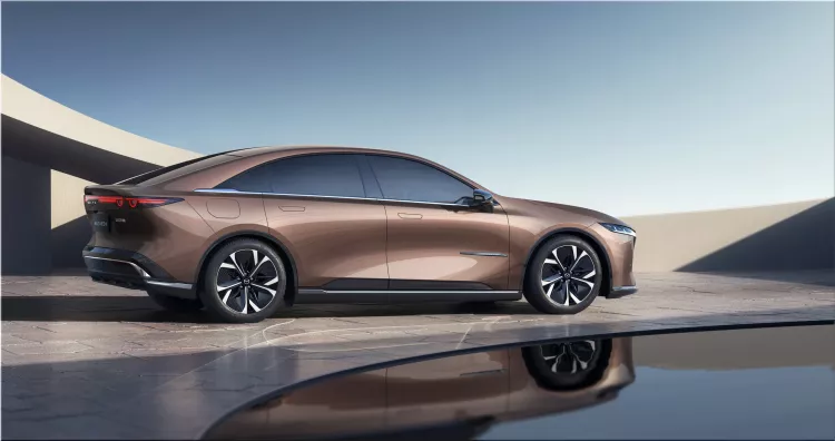 2025 Mazda EZ-6