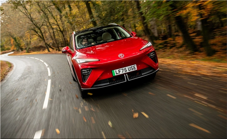 MG S6 EV