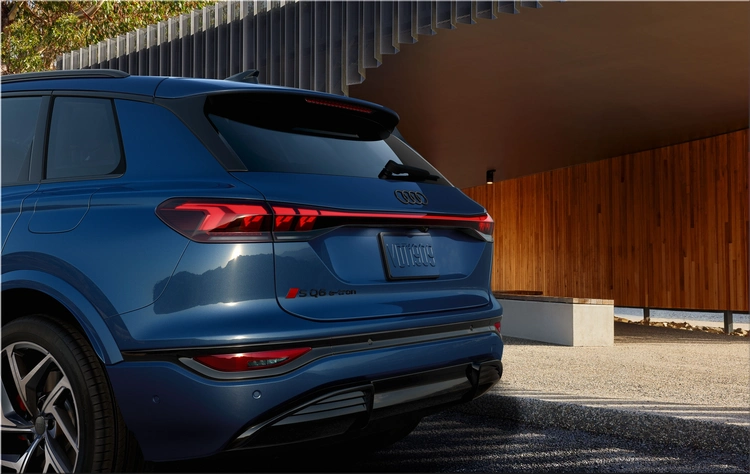 Audi SQ6 e-tron