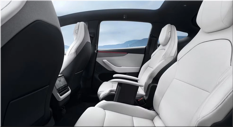 2027 Tesla Model Y L Premium