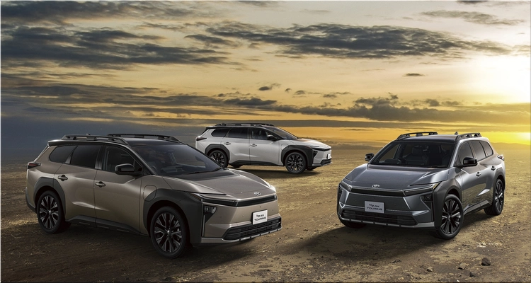 2027 Toyota bZ4X Touring