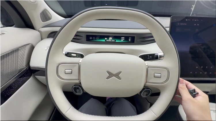 XPENG G9L