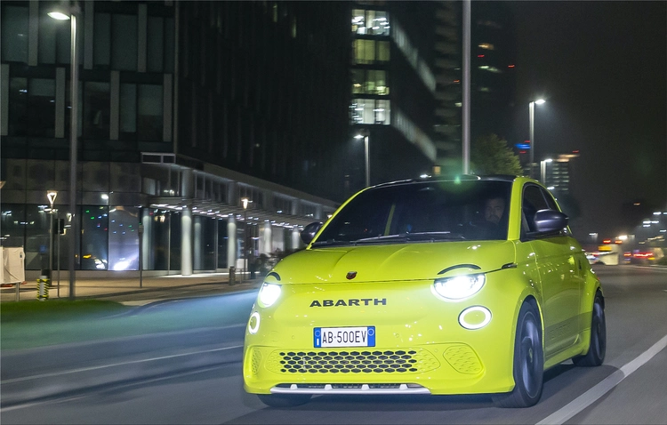 Abarth 500e electric city car