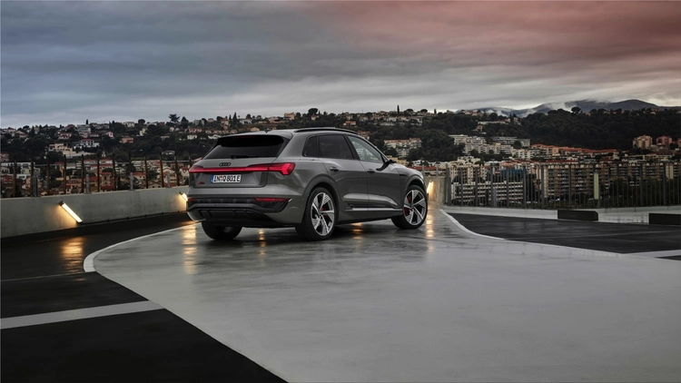 Audi Q8 Sportback e-tron