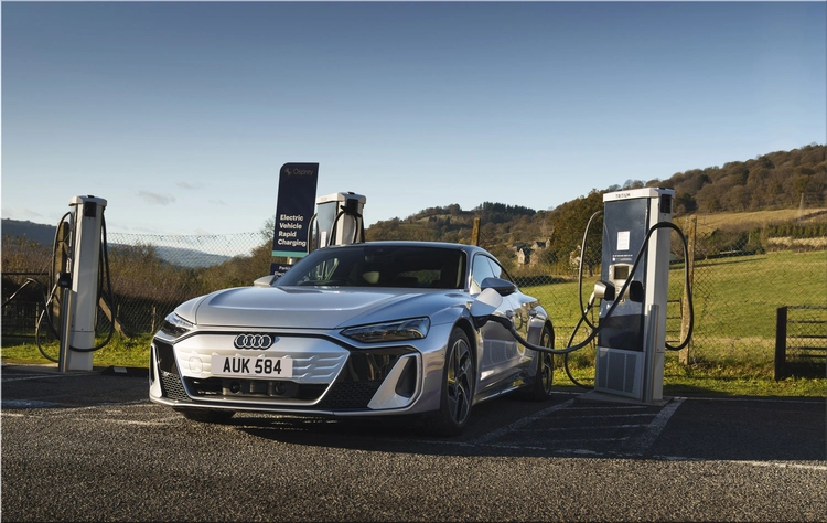 Audi e-tron GT quattro