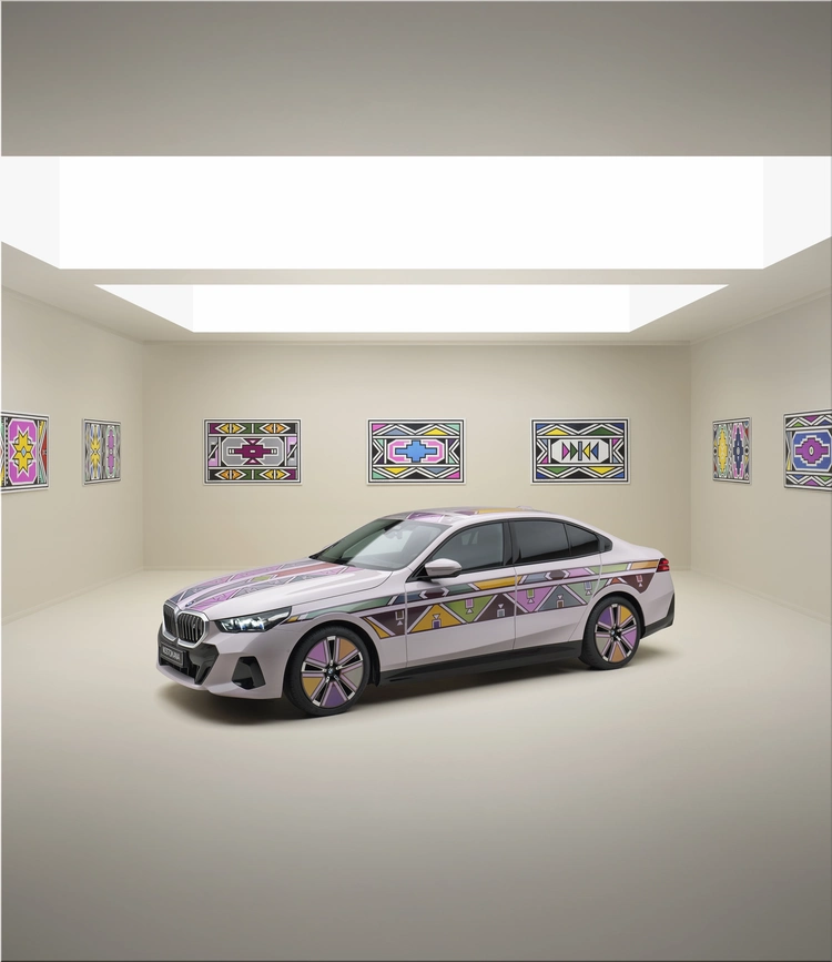 BMW i5 Flow NOSTOKANA