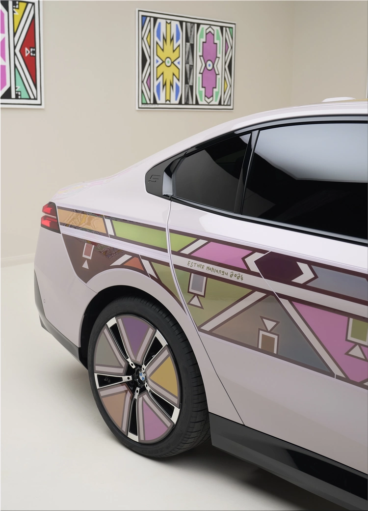 BMW i5 Flow NOSTOKANA