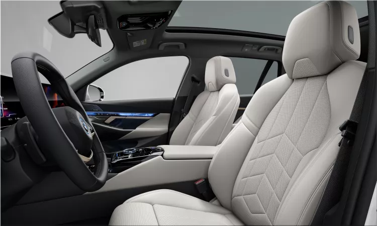 BMW i5 Touring
