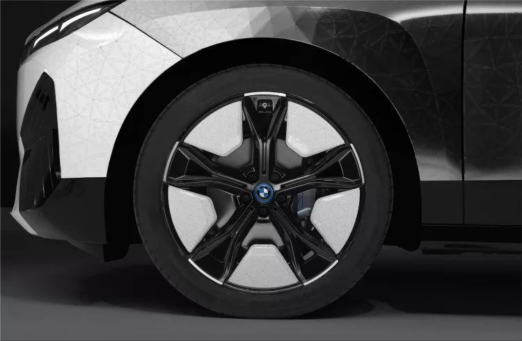 BMW iX Flow with E Ink tech