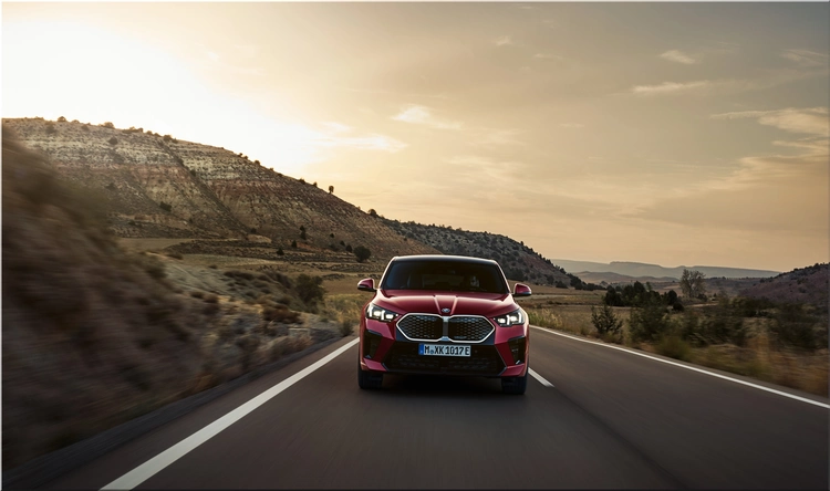 BMW iX2
