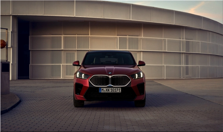 BMW iX2