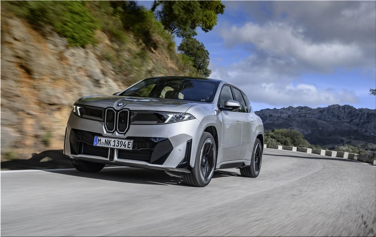 BMW iX3