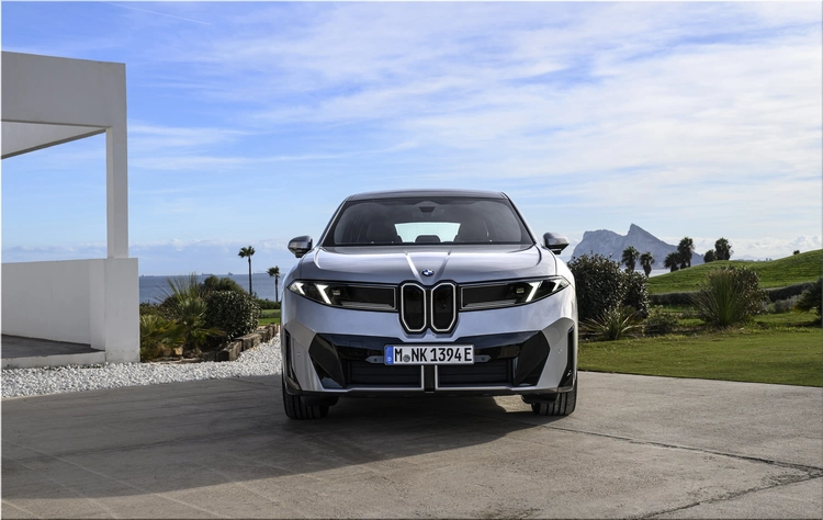 BMW iX3