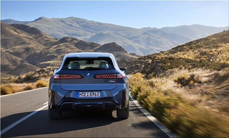 BMW iX3 50 xDrive