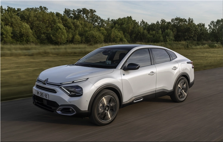Citroen e-C4 X