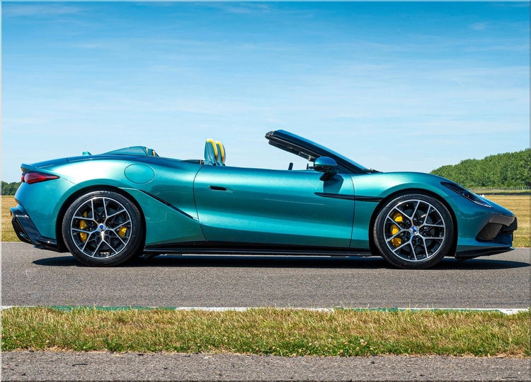 Denza Z Spider