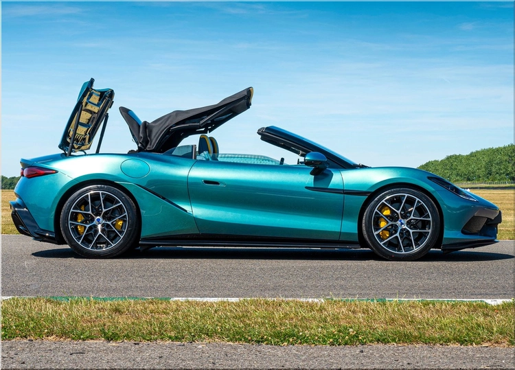 Denza Z Spider