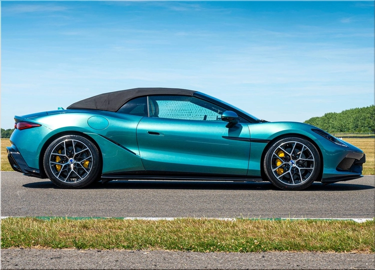Denza Z Spider