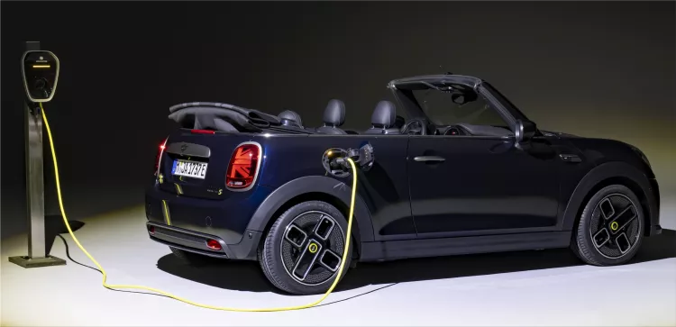 MINI Cooper SE Cabriolet