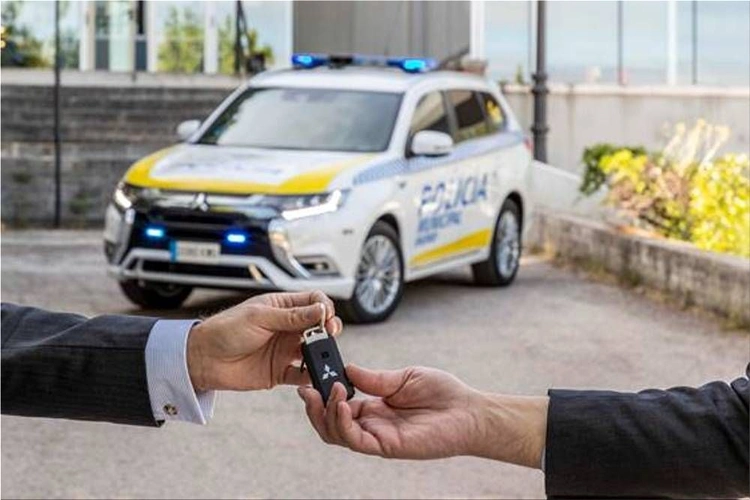 Mitsubishi Outlander PHEV