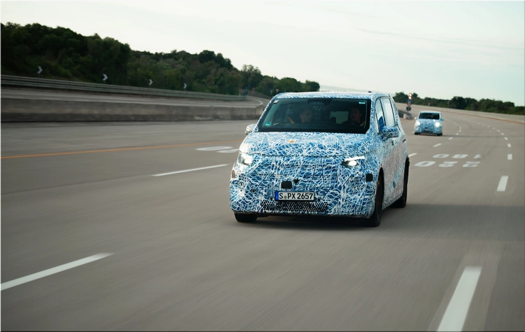 Mercedes-Benz VLE electric minivan