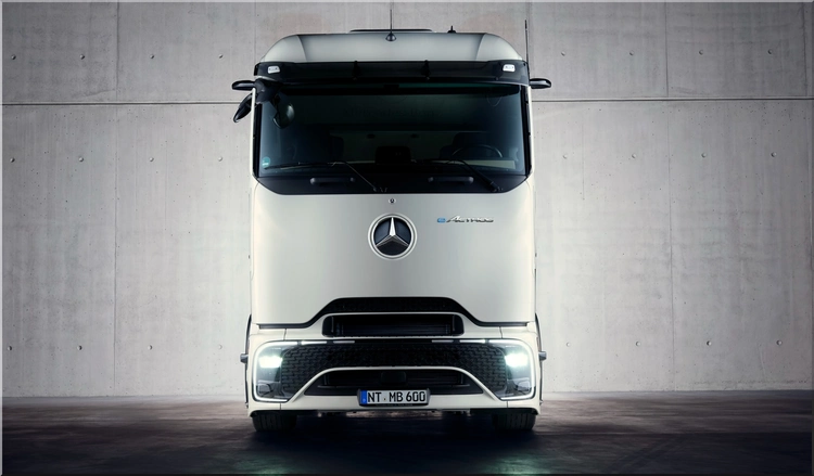 Mercedes-Benz eActros Lowliner
