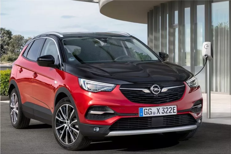 Opel Grandland X Hybrid4