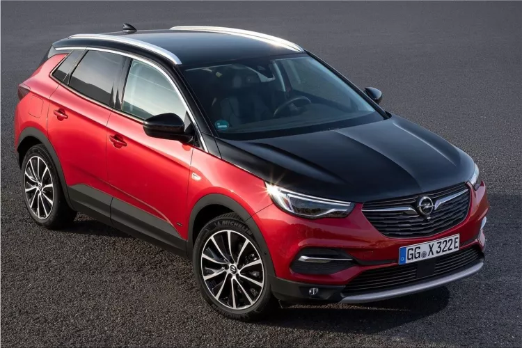 Opel Grandland X Hybrid4