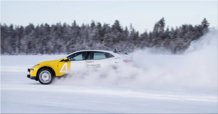 Polestar 4 Arctic Circle