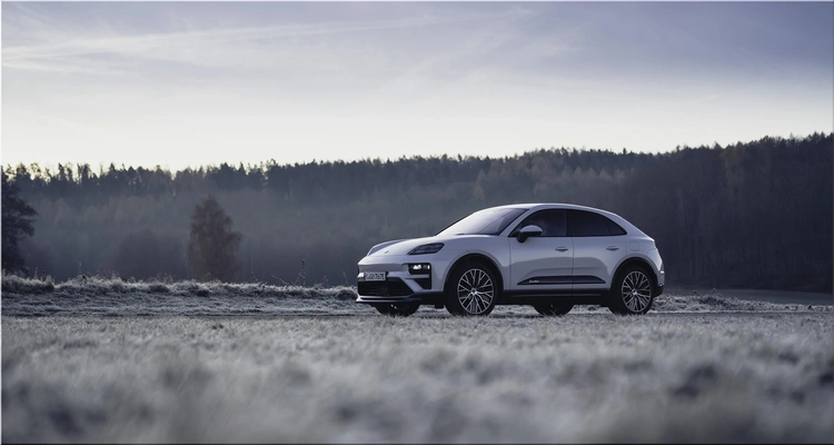 Porsche Macan Turbo Electric