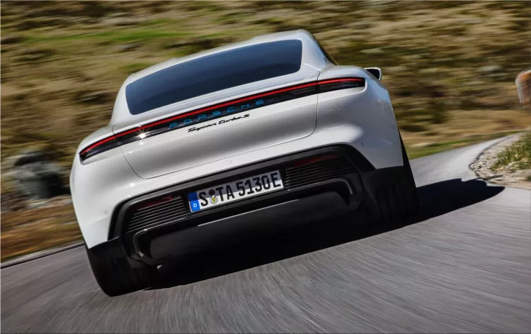 Porsche Taycan, the new 100% electric super sports car