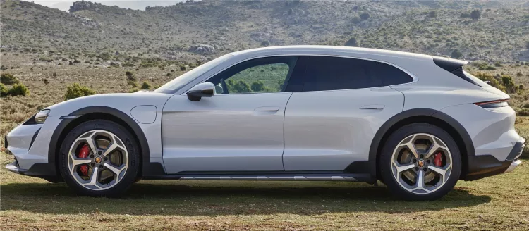 Porsche Taycan Cross Turismo