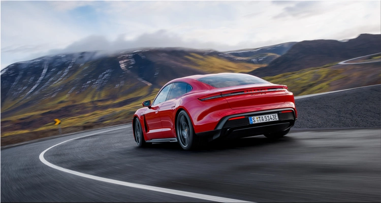 Porsche Taycan GTS