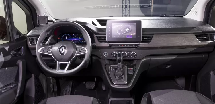Renault Kangoo Family electric van