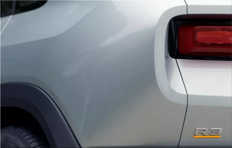 Rivian R3