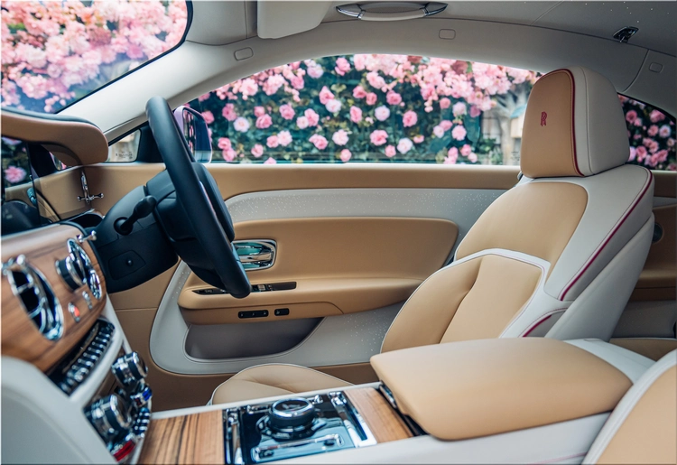 Rolls-Royce Spectre Velvet Orchid