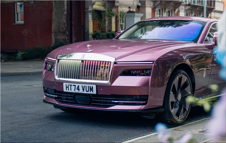 Rolls-Royce Spectre Velvet Orchid