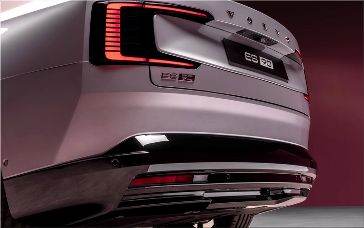 Volvo ES90