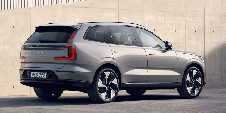 Volvo EX90 electric SUV 7 seats 2023