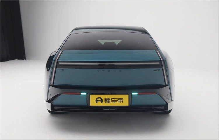 Xpeng P7
