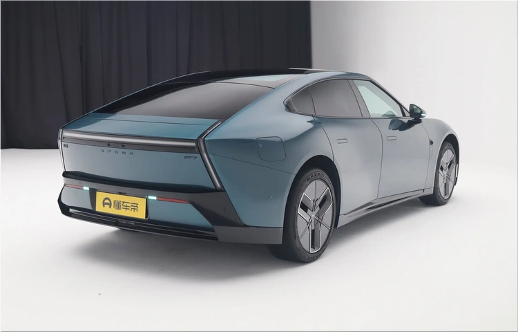 Xpeng P7
