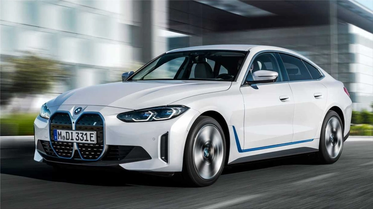 BMW i4