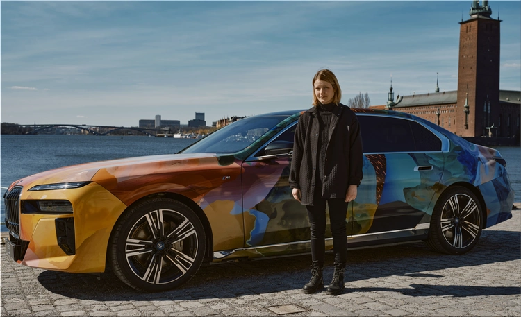 BMW i7