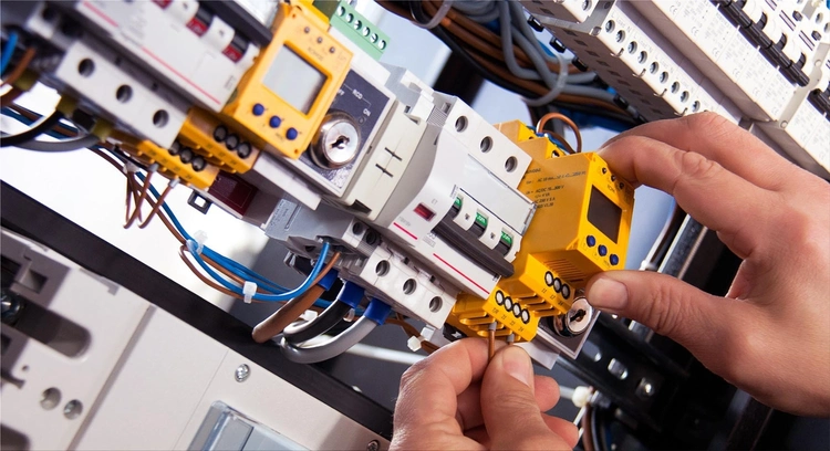 What Does an Electrician Do?