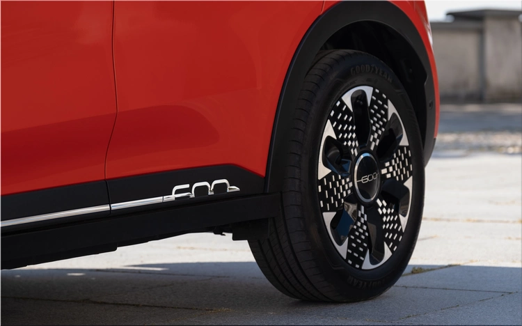 Fiat 600 electric car